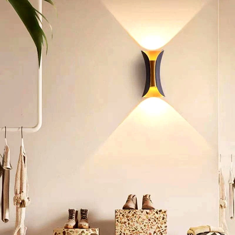 Applique Murale Extérieure LED IP65, Design Simple Moderne Métal, Cour