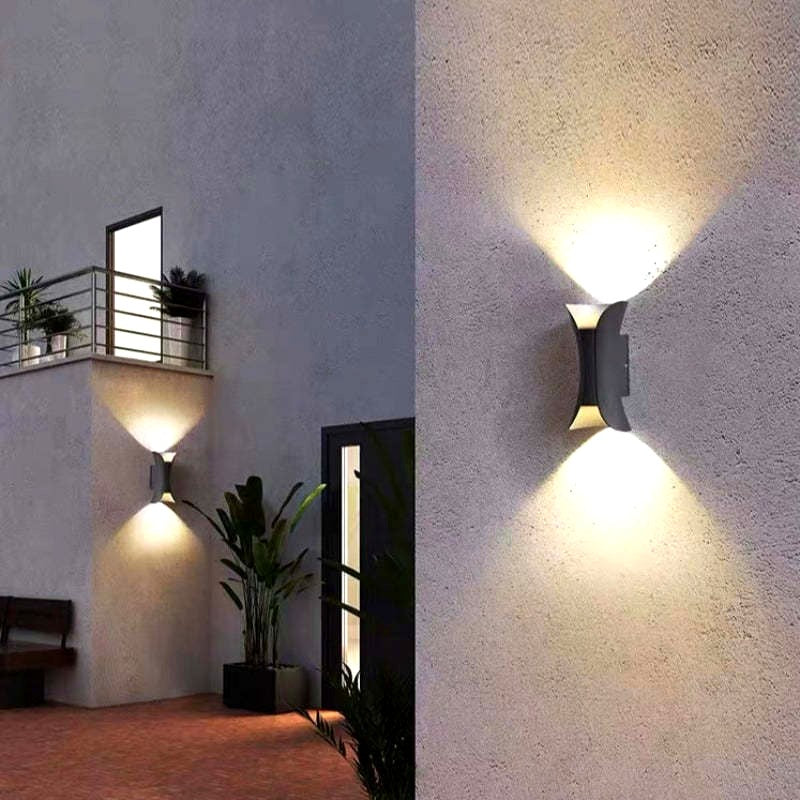 Applique Murale Extérieure LED IP65, Design Simple Moderne Métal, Cour