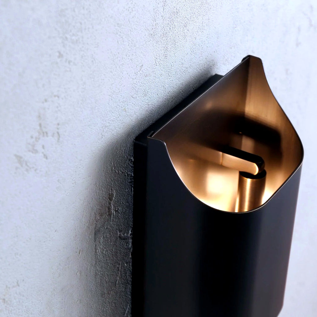 Applique Murale Laiton Art Nordique, Courbes Sculpturales Élégantes