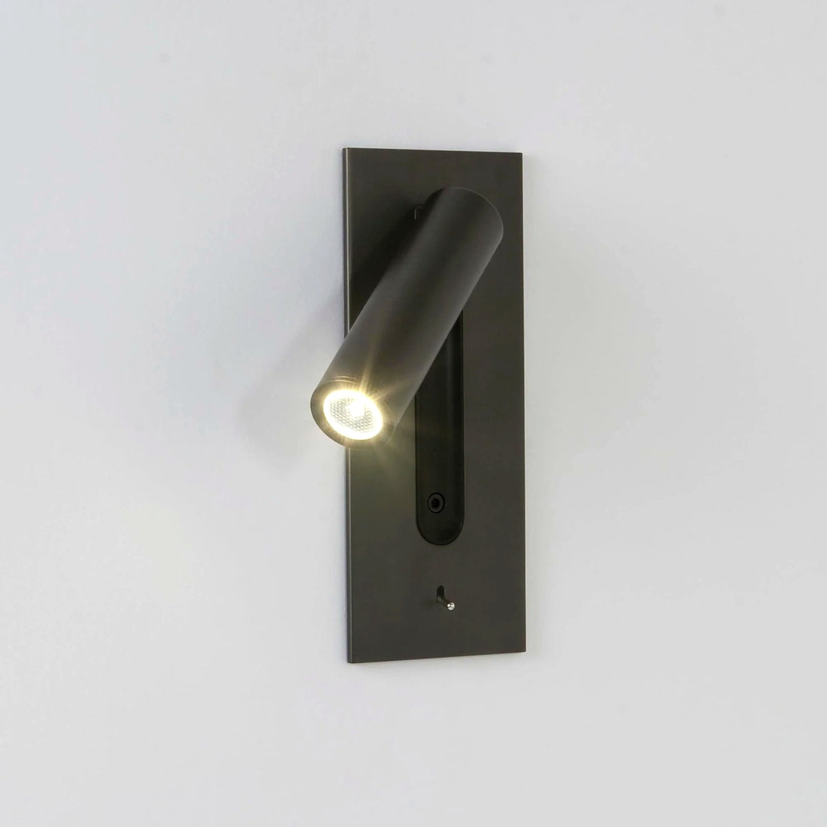 Applique Murale LED Bras Pivotant Réglable, Design Fin Élégant