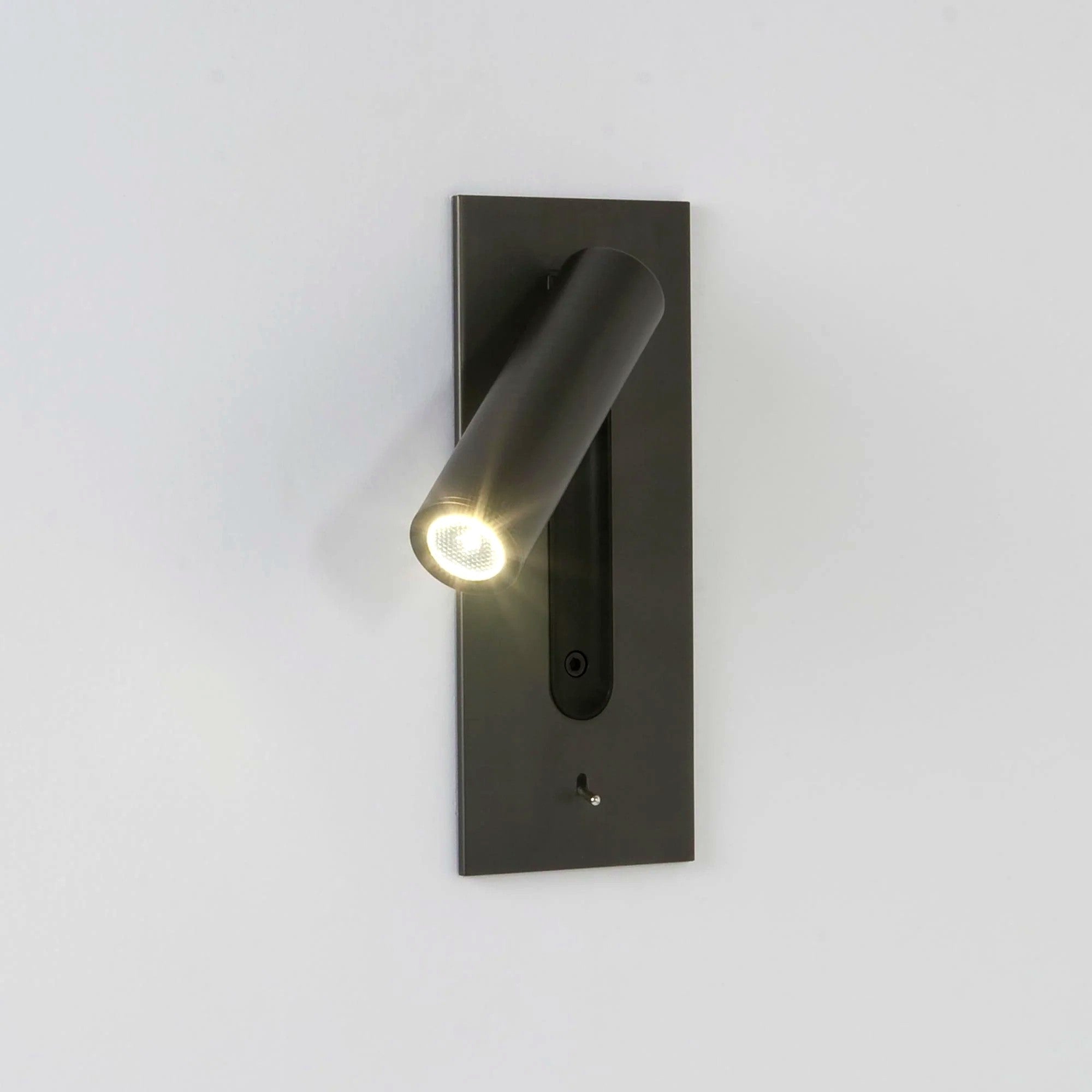 Applique Murale LED Bras Pivotant Réglable, Design Fin Élégant