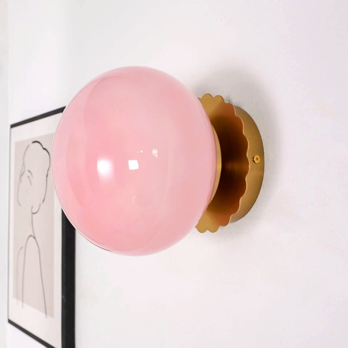 Applique Murale Marshmallow Globe Verre, Design Tendre Sophistiqué