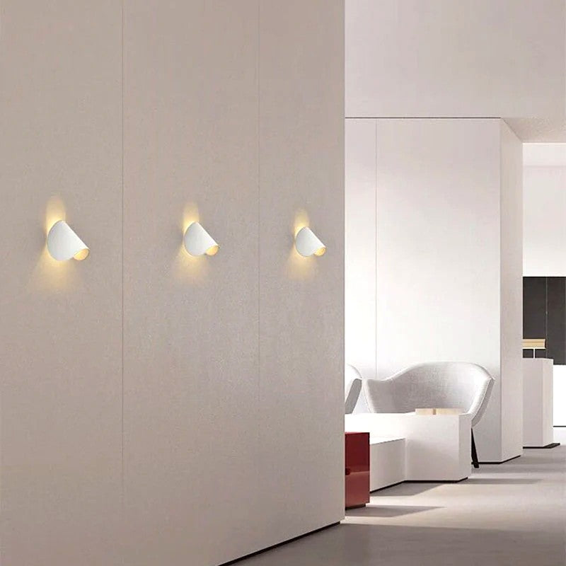Applique Murale Rotative 360 Degrés Forme Conque, Métal Design
