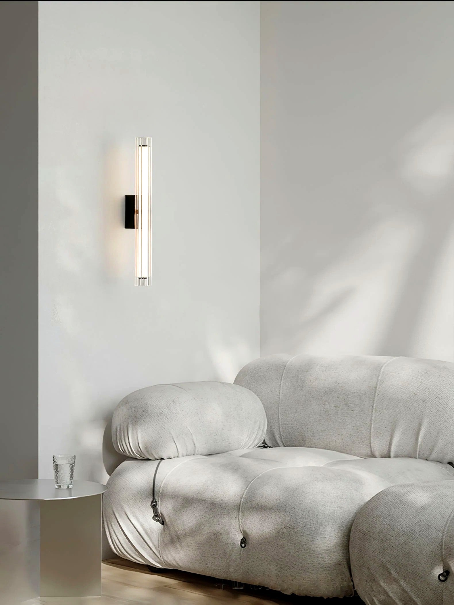 Applique Murale Tube Verre Contemporaine Noire, LED Intégrée, Colonne