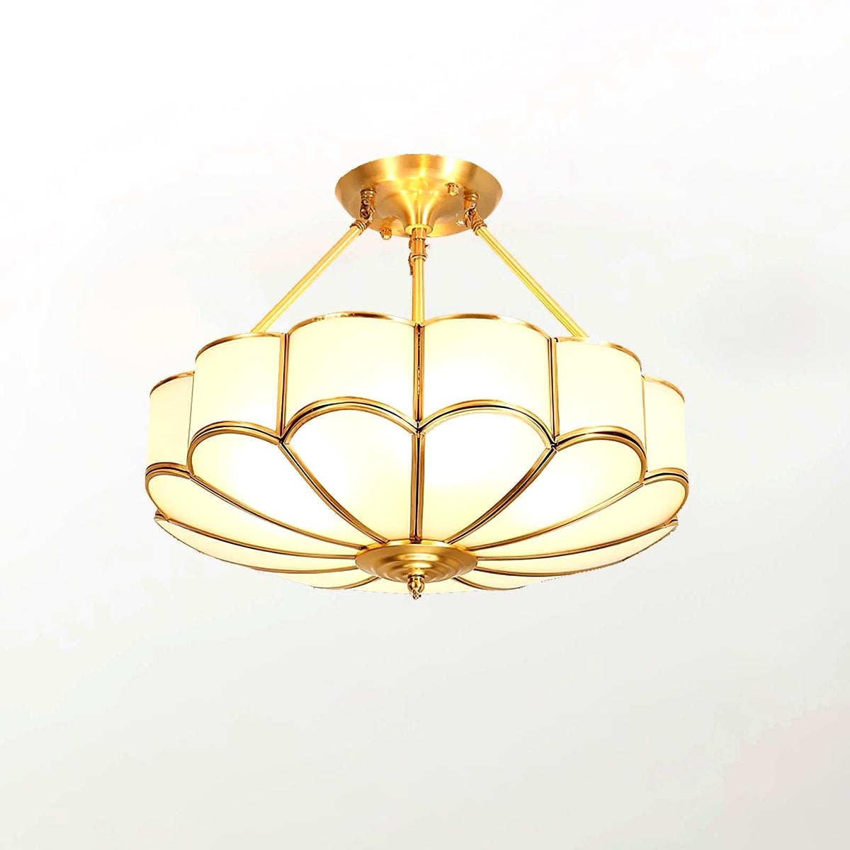 Plafonnier Pétales Verre Givré Laiton, Design Artistique Poétique