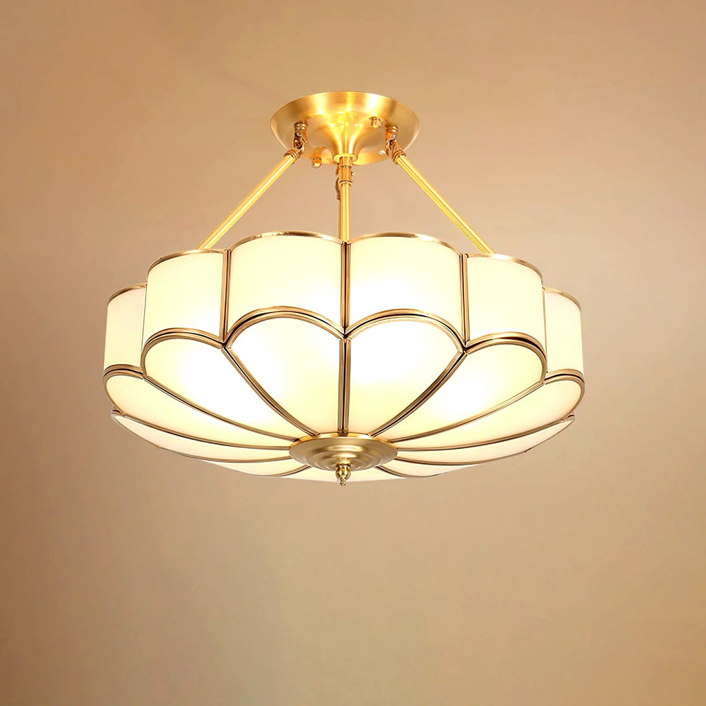 Plafonnier Pétales Verre Givré Laiton, Design Artistique Poétique