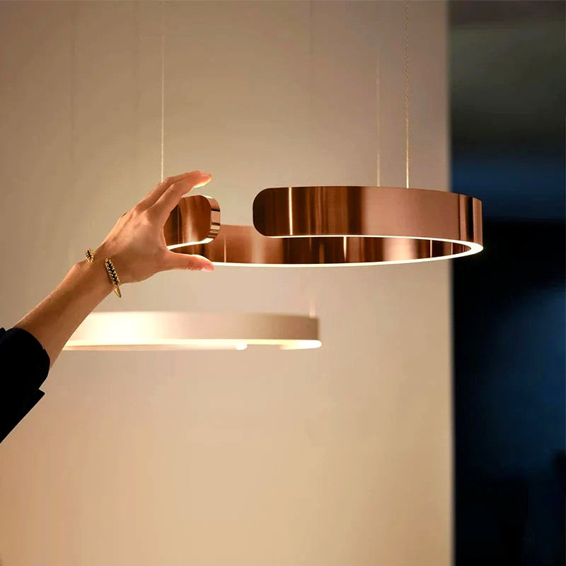 Suspension Cercles LED Anneaux Métal, Design Contemporain
