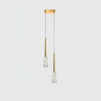 Suspension Cristal Moderne Monture Dorée, Reflets Précieux Élégants