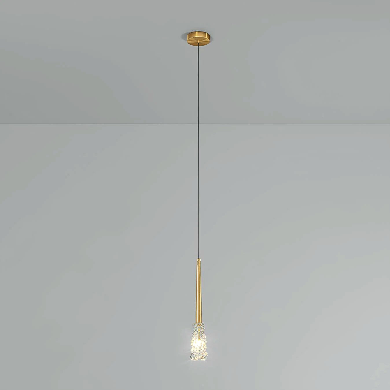 Suspension Cristal Moderne Monture Dorée, Reflets Précieux Élégants