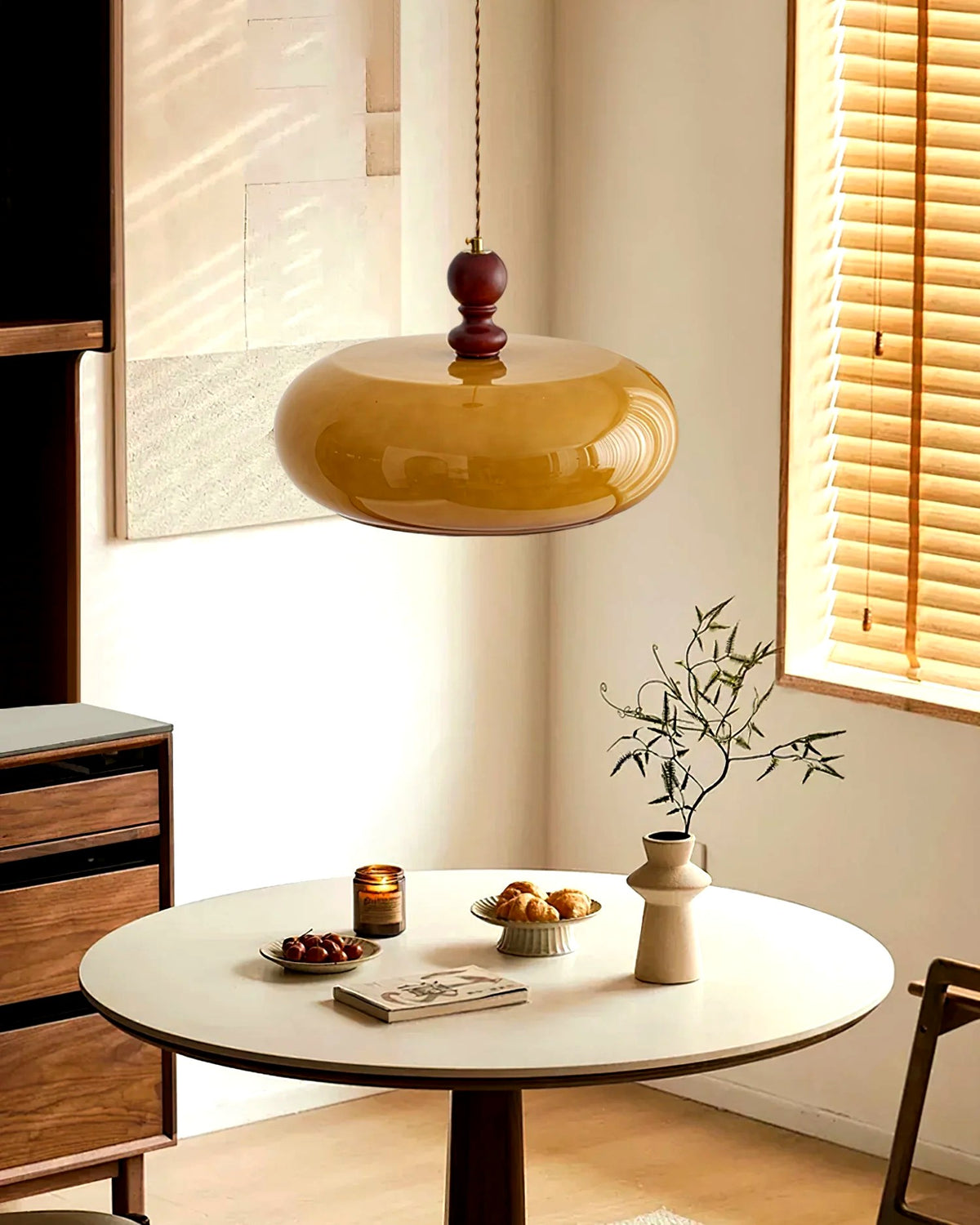 Suspension Verre Ambre Abat-Jour Rond, Monture Noyer Rétro Chic, Salle