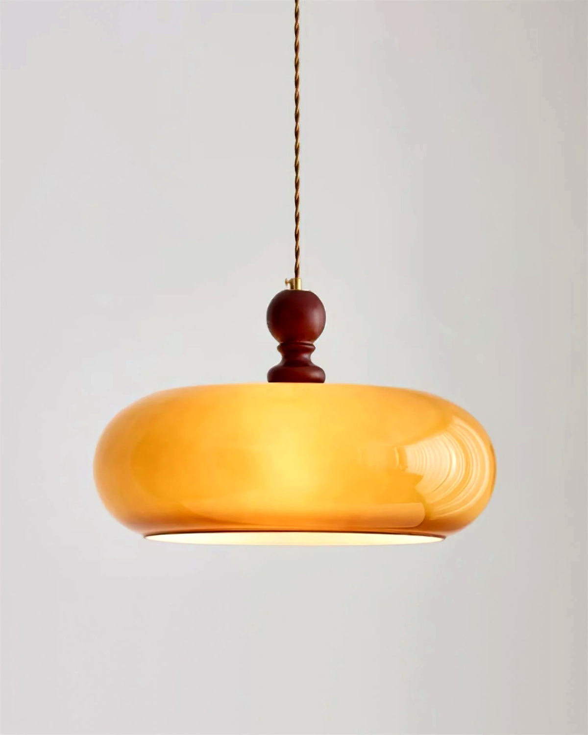 Suspension Verre Ambre Abat-Jour Rond, Monture Noyer Rétro Chic, Salle